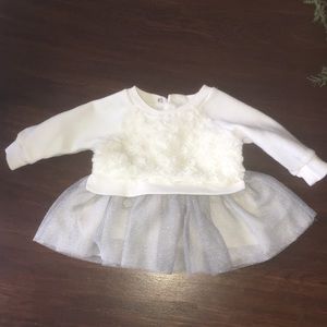 Adorable dress, size 0-3 months